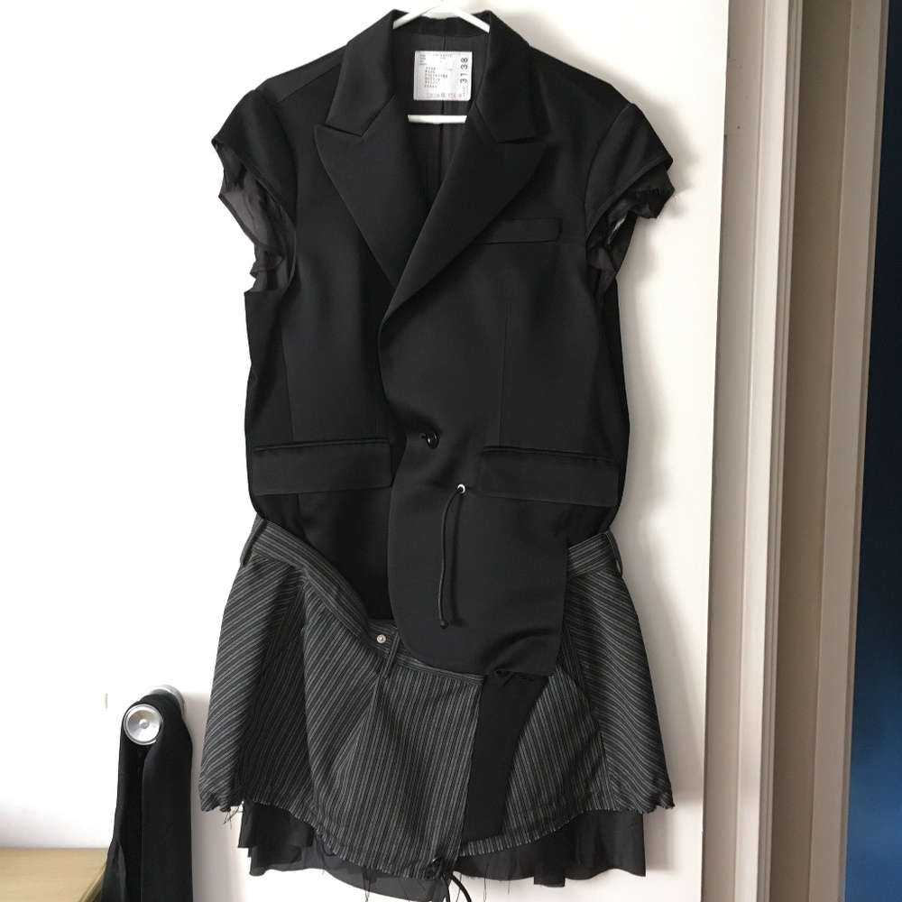 New SACAI Runway 3138 Black + Pinstripe Dress 3 M